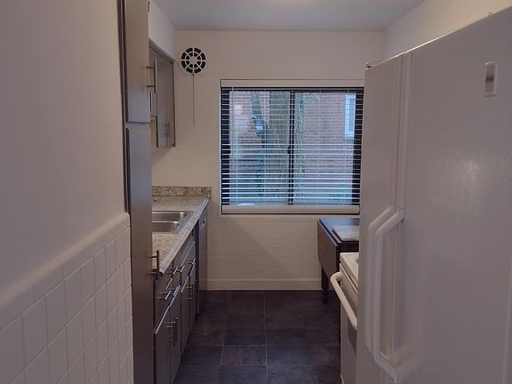 5th image of 5702 Doerger Ln