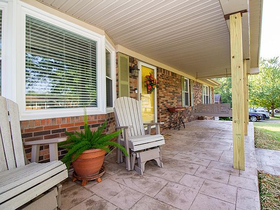 4th image of 1321 Shadelawn Dr