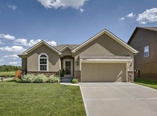9647 N Adrian Pl, Kansas City, MO 64154