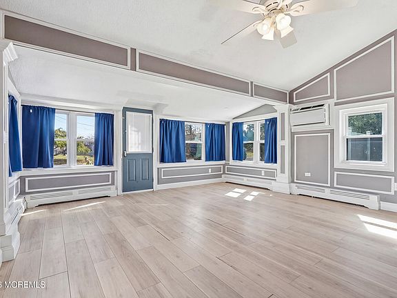 4th image of 644 Ocean Ave