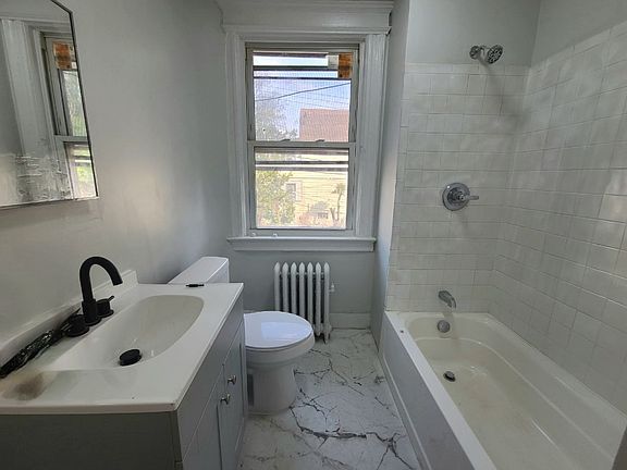2nd image of 539 Scotland Rd #202