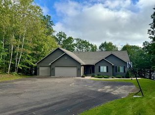 6580 W Kaubashine Rd, Hazelhurst, WI 54531