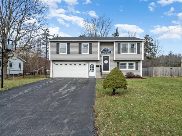 4967 Driftwood Dr, Liverpool, NY 13088