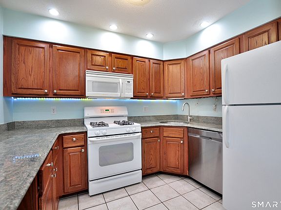 5th image of 503 Cypress Road #503