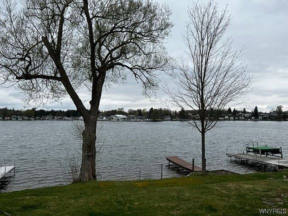 4th image of 42 Potter Rd