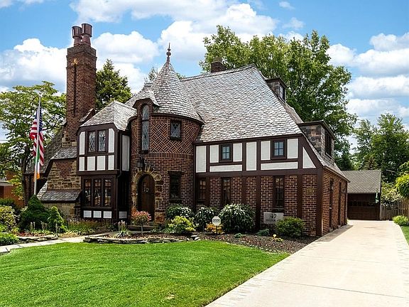 5th image of 47 Mentor Ave