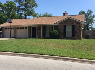 1803 Sabine Ct, College Station, TX 77840