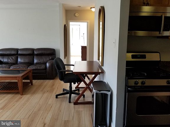 4th image of 1111 Arlington Blvd APT 307