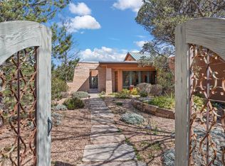 34 Spirit Ct, Santa Fe, NM 87506