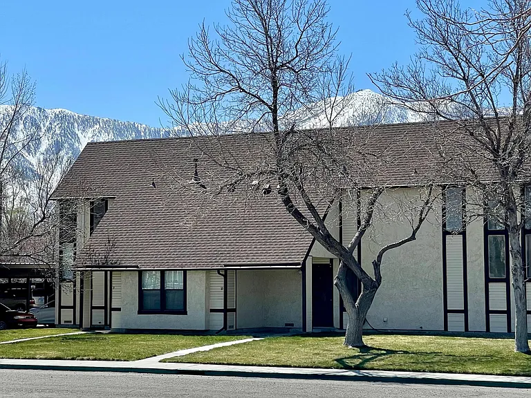 1758 Pinewood Dr #10 — Photo 1
