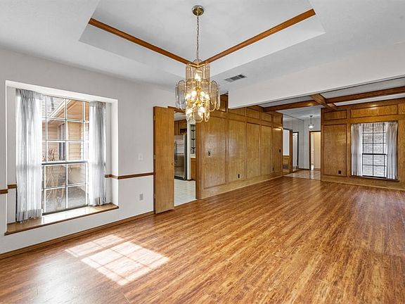 4th image of 1420 Danube Ln