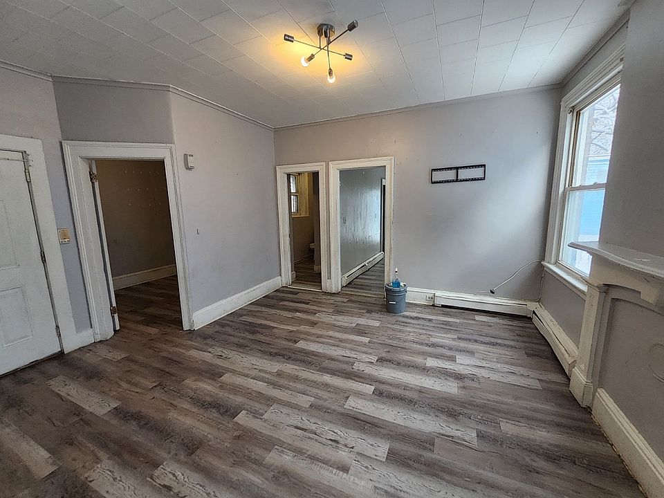 2nd image of 242 1st St Floor 1