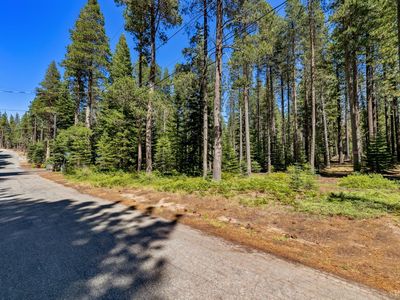 1741 Delaware St, South Lake Tahoe, CA, 96150