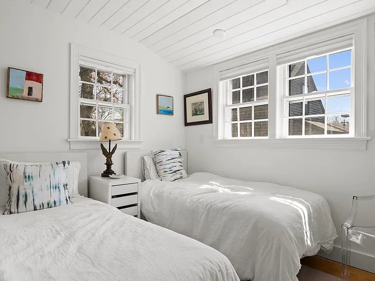 2 Kite Hill Ln — Photo 8