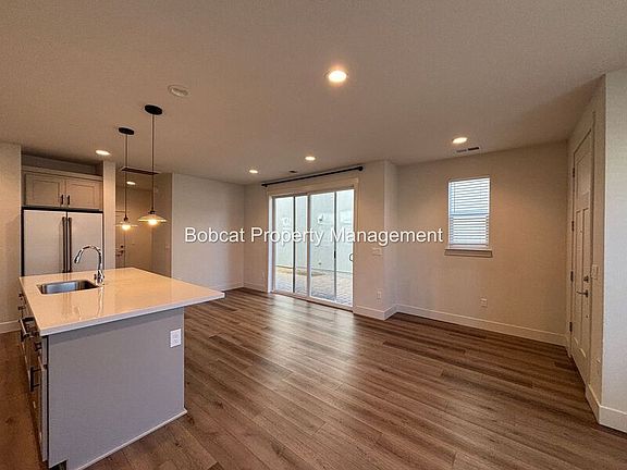 2nd image of 1287 Grove St