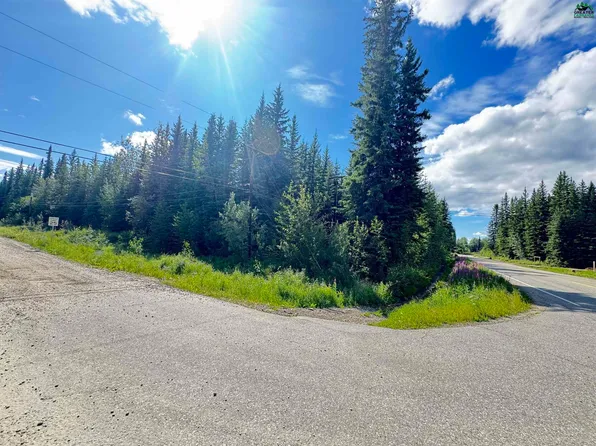 Nhn Christine Dr, North Pole, AK 99705