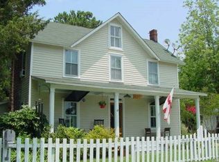 409 Devon St, Manteo, NC 27954