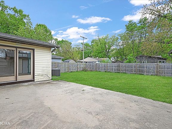 5th image of 1323 Chippewa Dr