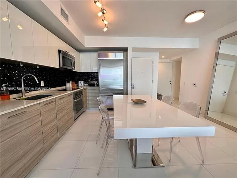1300 Brickell Bay Dr #3206 — Photo 19