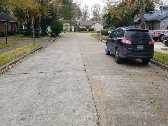 5th image of 1811 Pont La Salle Ln