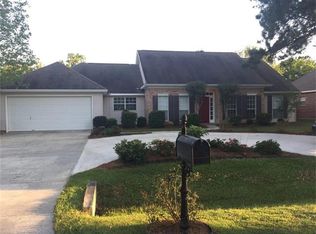 1362 S Ridge Dr, Mandeville, LA 70448