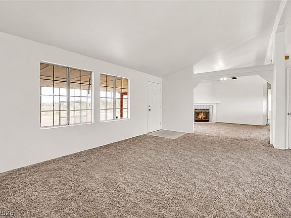 5th image of 4361 Maple Rd