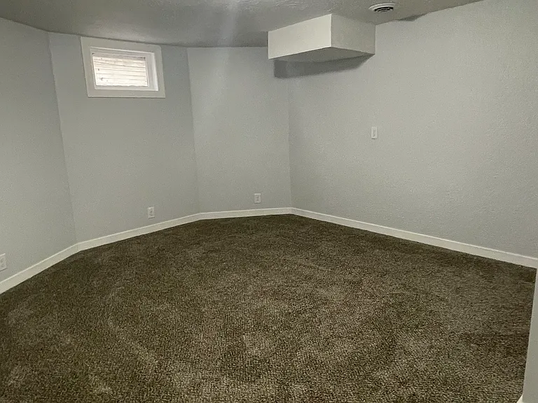 609 Franklin Ave #3 — Photo 9
