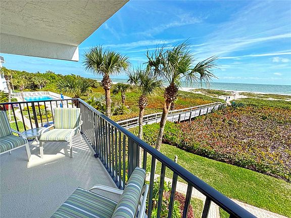 4th image of 1616 Ocean Dr APT 301