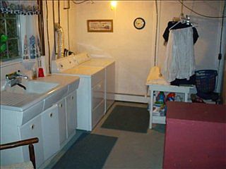 3rd image of 202 Beauvoir Cir