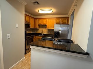 19 Isaacs St APT 300, Norwalk, CT 06850