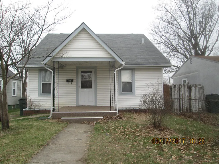 2855 Melva Ave — Photo 1