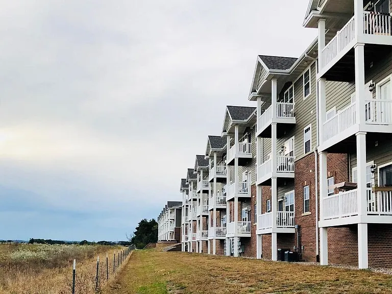Grasslands Apartments — Photo 17