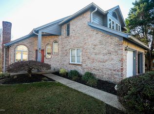 7629 White Post Way, Louisville, KY 40220