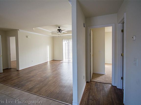 4th image of 1515 W Center St