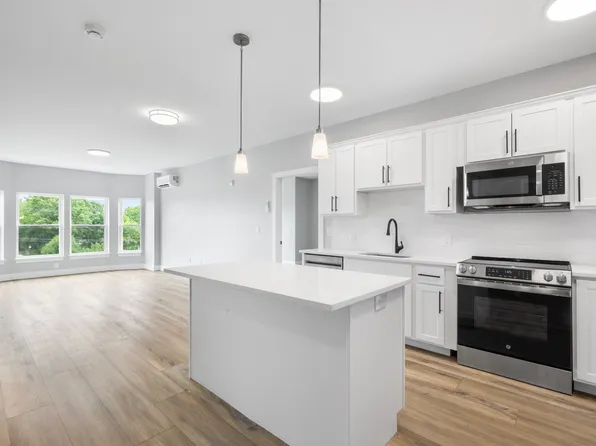 300 Harbour Close #S, New Haven, CT 06519