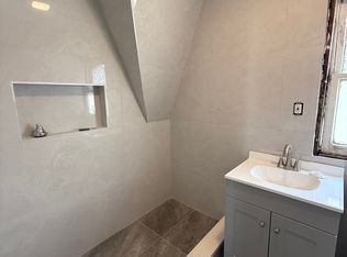 2 Purser Pl APT 3, Yonkers, NY 10705