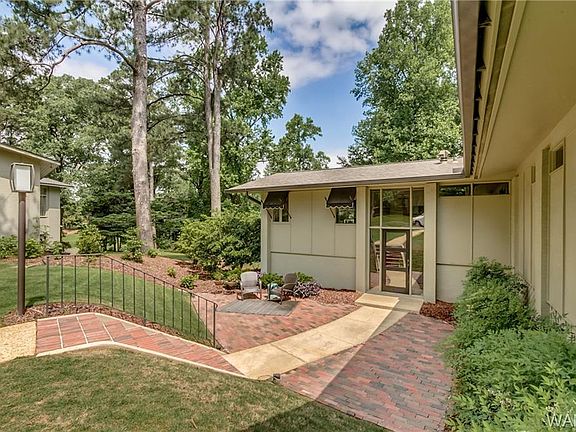 3rd image of 1310 Indian Hills Cir