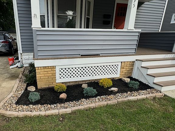 2nd image of 1295 Fry Ave #2