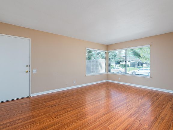 3rd image of 1694 Tiburon Ct