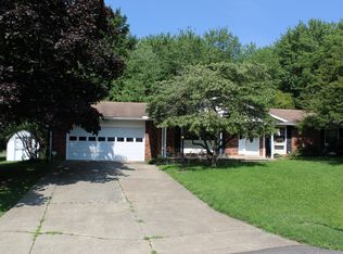186 Cherokee Trl, Granville, OH 43023