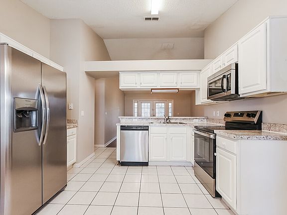 5th image of 4511 Wyndcliff Cir