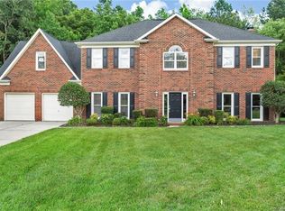 9663 Thorn Blade Dr, Charlotte, NC 28270