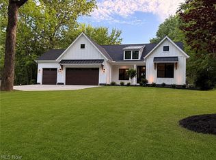 23425 Bryden Rd, Shaker heights, OH 44122