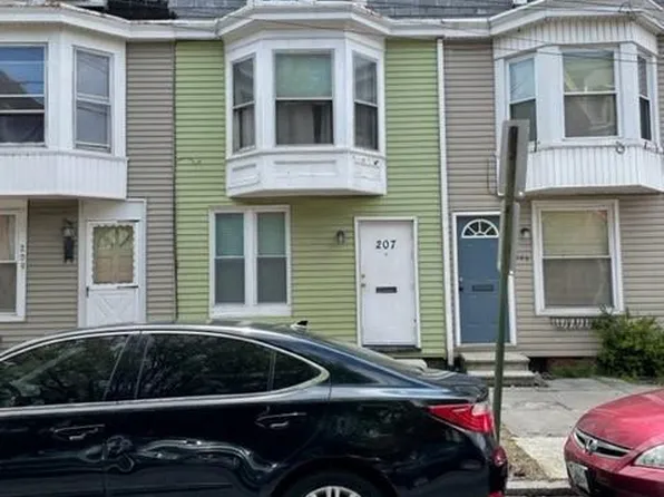 207 Briggs St, Harrisburg, PA 17102