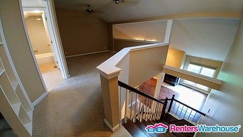 5th image of 207 Riverstone Ct