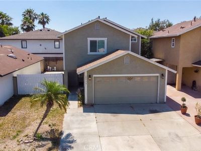 8936 Summerwood Way, Fontana, CA, 92335