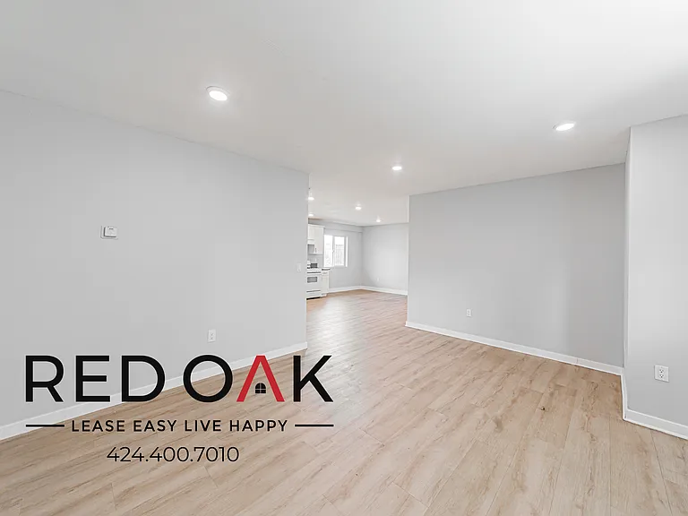 923 W 75th St #931-3/4 — Photo 7