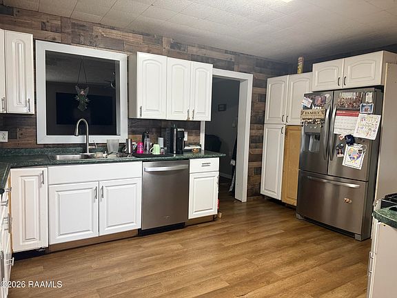 5th image of 1914 Chatsworth Rd