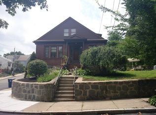 18 Cowing St, Boston, MA 02132