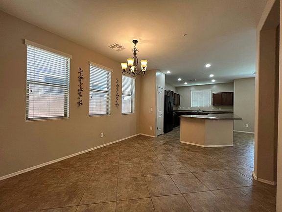 5th image of 3239 E Virgil Dr